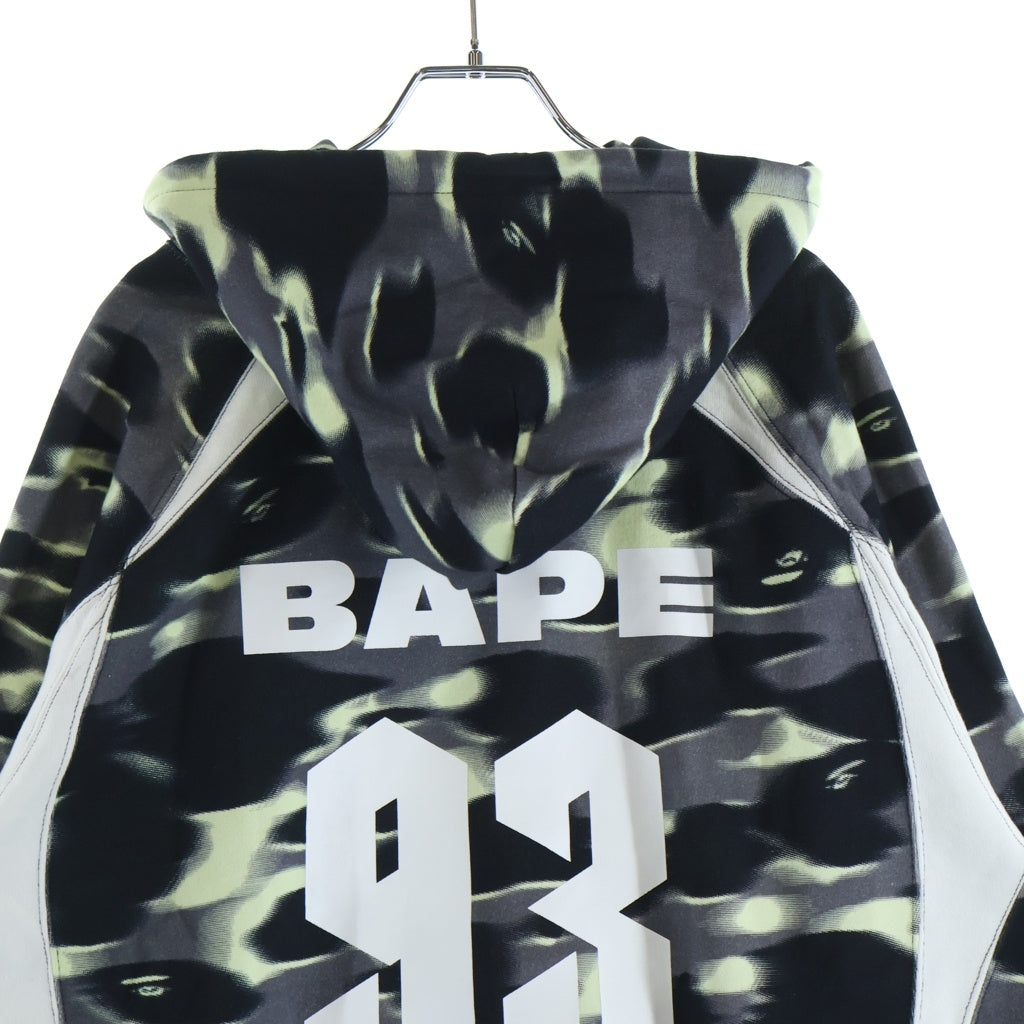 A BATHING APE(アベイシングエイプ) SCREEN CAMO FOOTBALL LOGO
