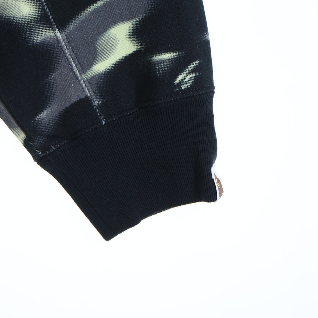 A BATHING APE(アベイシングエイプ) SCREEN CAMO FOOTBALL LOGO