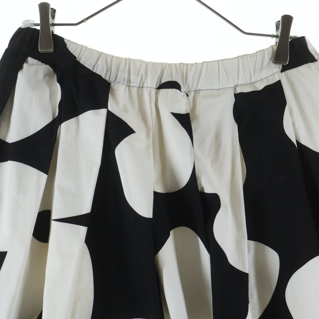 COMME des GARCONS(コムデギャルソン) 22SS AD2021 フラワーパターン コットン タックフレア ロングスカート ホワイト/ブラック レディース GI-S007