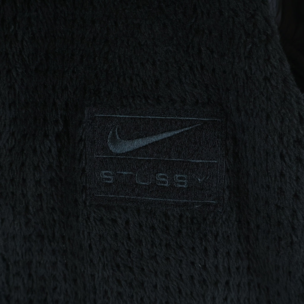 NIKE(ナイキ) 25AW ×STUSSY FULL ZIP FLEECE ステューシー ロゴ刺繍 ジップアップブルゾン フリースジャケット ブラック HQ8524-010