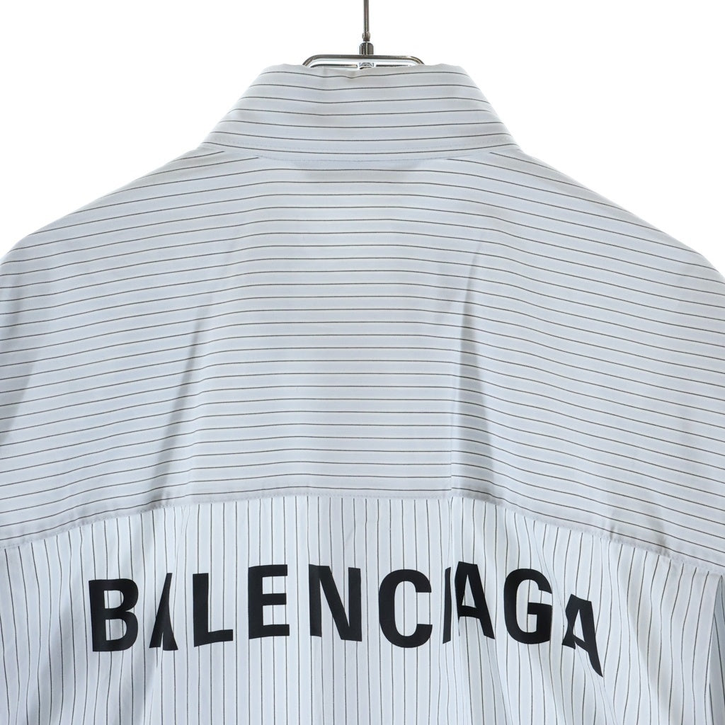 BALENCIAGA(バレンシアガ) 24SS OVERSIZED SHIRT バックロゴプリント ストライプ柄 長袖オーバーサイズシャツ ライトブルー 725377 TPM16