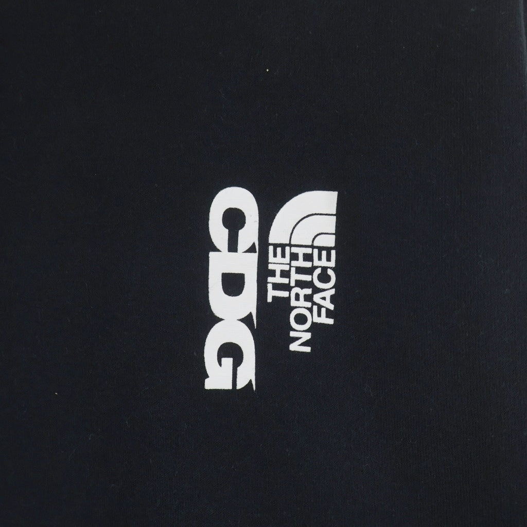 THE NORTH FACE(ザノースフェイス) ×CDG SWEAT CREWNECK シーディージー ロゴプリント クルーネックスウェットトレーナー ブラック NT02602CD