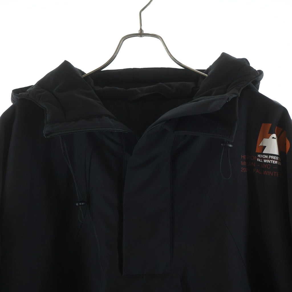 HERON PRESTON(ヘロンプレストン) 21AW ロゴプリント フーデッドポリジャケット ブラック HMEO001F21FAB001