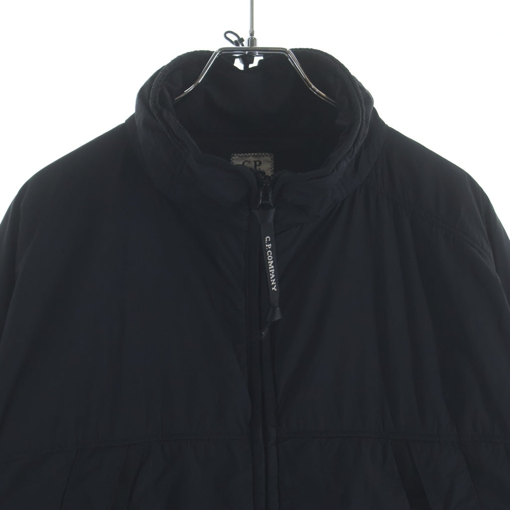 C.P. Company(シーピーカンパニー) プリマロフト ジップアップナイロンジャケット ブラック 15CMOW110A 006124G