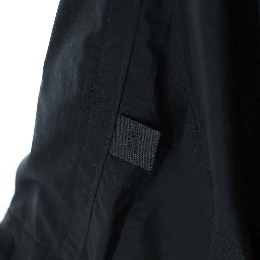 DAIWA PIER39(ダイワ ピアサーティナイン) TECH TRAVEL ANORAK テックトラベル アノラック プルオーバーフーデッドジャケット ブラック BJ-61025