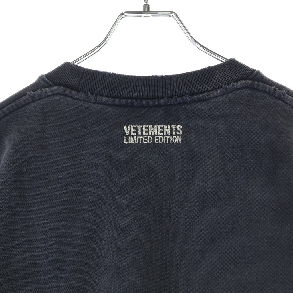 VETEMENTS(ヴェトモン) 23AW LOGO EMBROIDARY SWEATSHIRT フロントロゴ刺繍 オーバーサイズ クルーネックスウェットトレーナー ブラック UE54CW120B