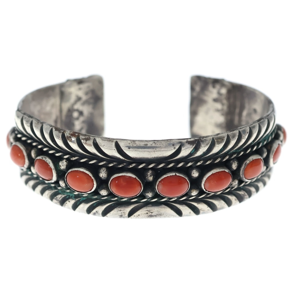 INDIAN JEWELRY(インディアンジュエリー) NAVAJO ナバホ族 コーラル装飾 バングル カフズ シルバー