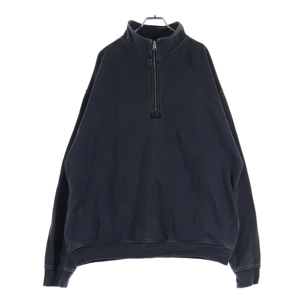 WIND AND SEA(ウィンダンシー) PIGMENT HALF ZIP SWEAT フロントロゴ刺繍 ピグメントダイ ハーフジップスウェットトレーナー グレー WDS-ESS-24-Q3-CS-01