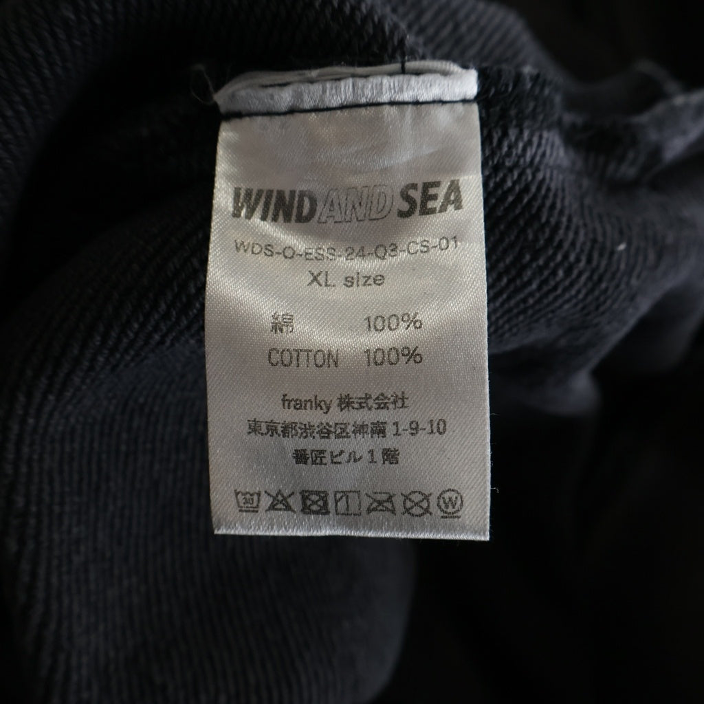 WIND AND SEA(ウィンダンシー) PIGMENT HALF ZIP SWEAT フロントロゴ刺繍 ピグメントダイ ハーフジップスウェットトレーナー グレー WDS-ESS-24-Q3-CS-01