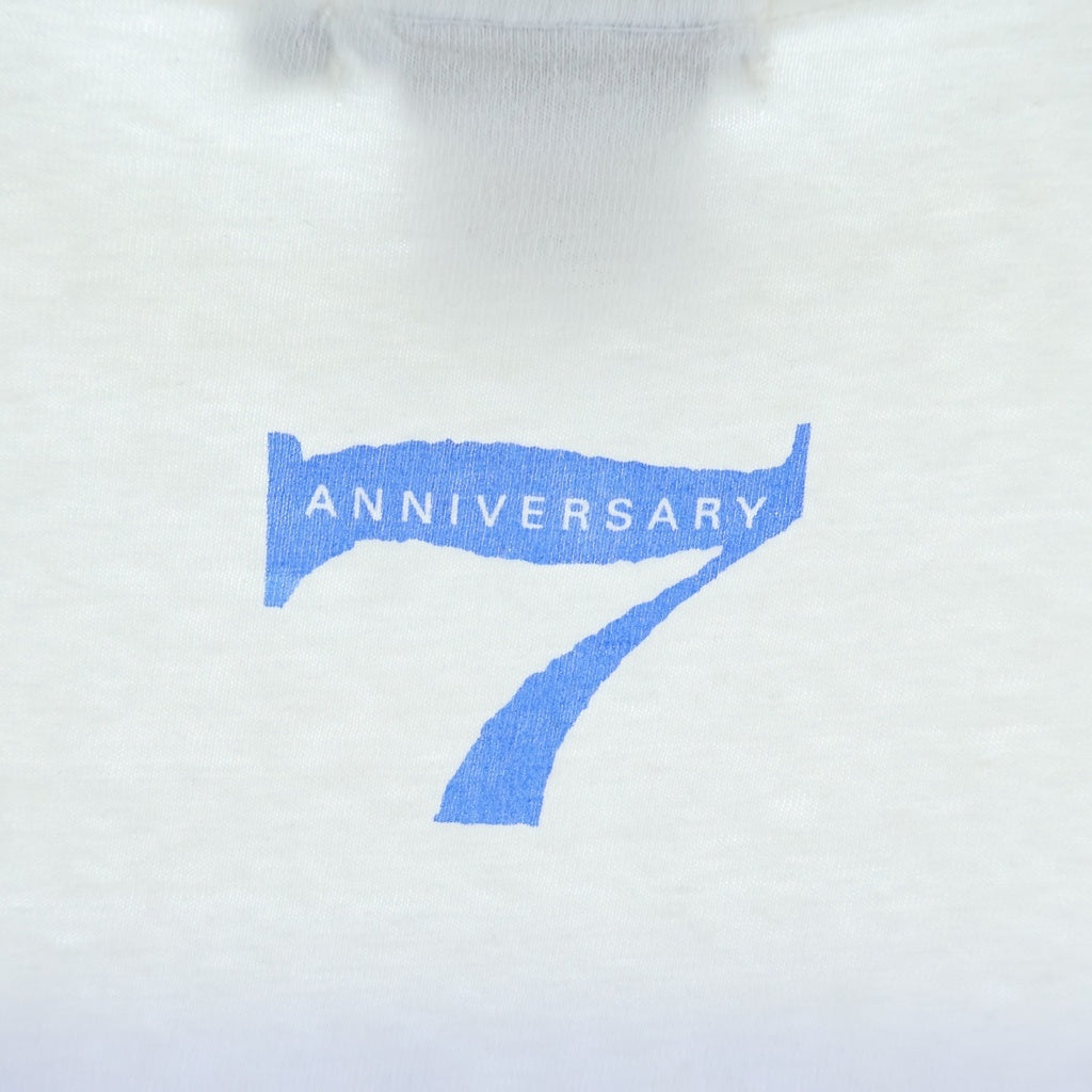 GOODENOUGH(グッドイナフ) 90S 7TH ANNIVERSARY T-SHIRT 7周年 フロントプリント クルーネック 半袖Tシャツ カットソー ホワイト