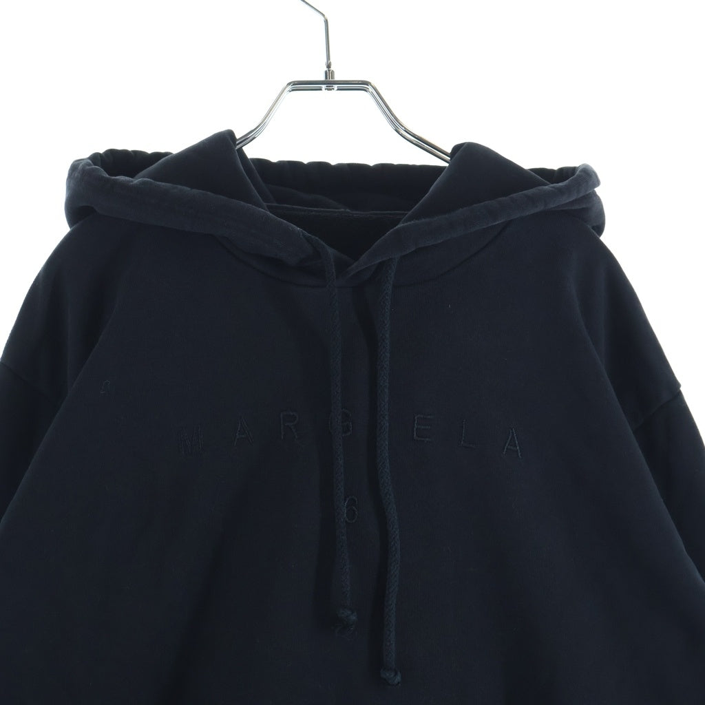 MM6 Maison Margiela(エムエムシックスメゾンマルジェラ) 21AW フロントロゴ刺繍 プルオーバースウェットパーカー フーディー ブラック S52GU0152 S25337