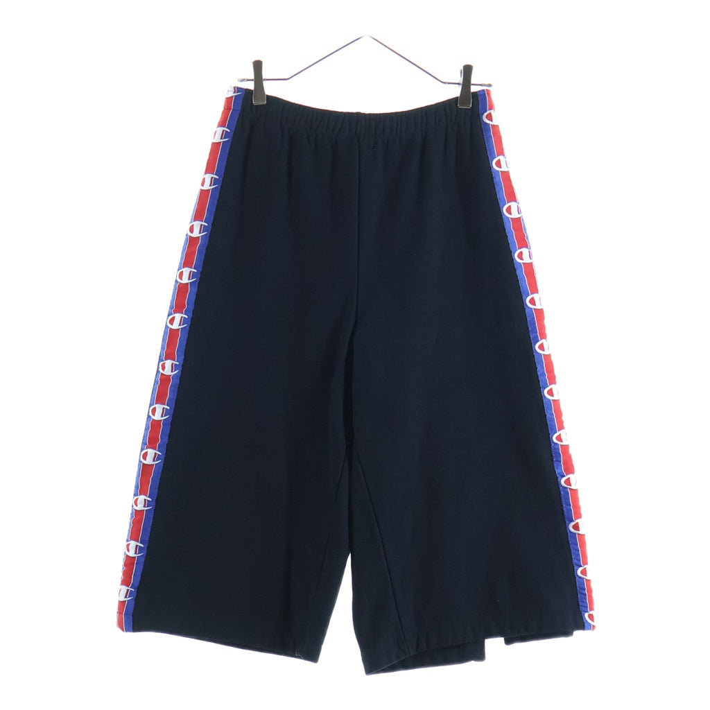 VETEMENTS(ヴェトモン) 17SS ×CHAMPION SIDETAPE LOGO SKIRT チャンピオン サイドテープロゴ スカート スウェットショーツ レディース ブラック WSS17CH10