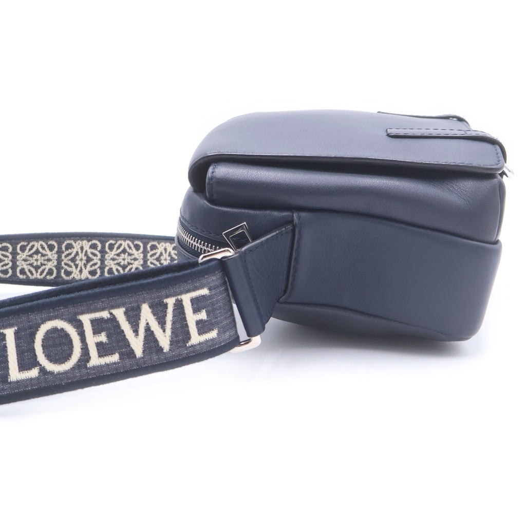 LOEWE(ロエベ) MILITARY MESSENGER XS ミリタリーメッセンジャー レザー ロゴショルダー バッグ ネイビー 553A72X21 652219 レディース