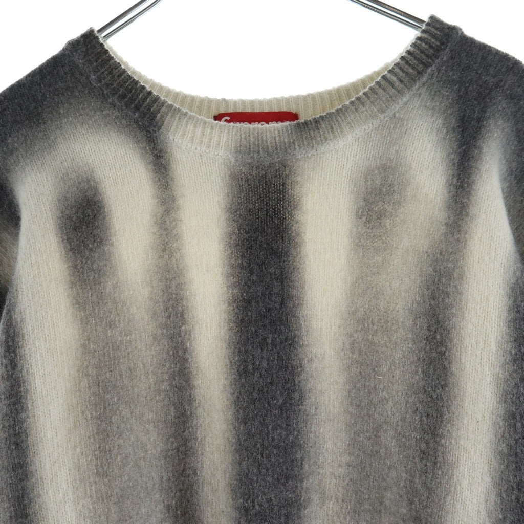 SUPREME(シュプリーム) 23AW Blurred Logo Sweater ブラード ロゴ クルーネックニットセーター ブラック/ホワイト