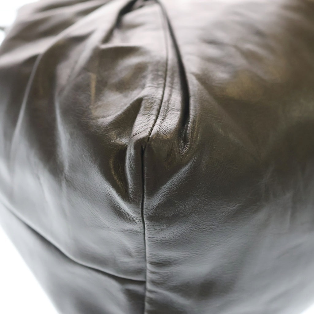 DIESEL(ディーゼル) SCRUNCH-D BUCKET BAG IN SHINY WRINKLED LEATHER ドローストリング レザー バゲット ショルダーバッグ グレー X10325P1003T8080 レディース