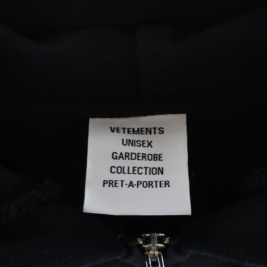 VETEMENTS(ヴェトモン) 23SS BLACKOUT CUT UP HOODIE ブラックアウト カットアップ ドッキング加工 ジップアップパーカー フーディー ブラック UA65HD413B