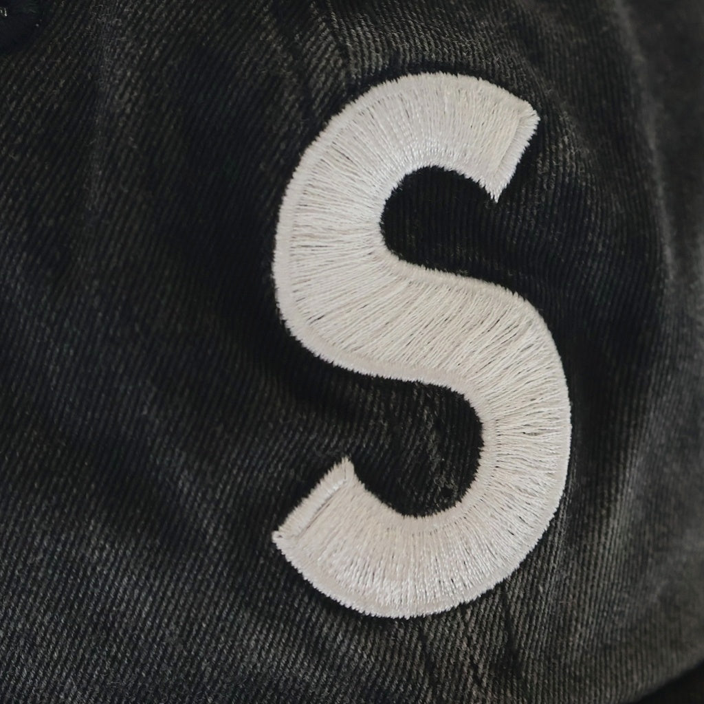 SUPREME(シュプリーム) 23AW Pigment Coated S Logo 6-panel Cap コーティング ロゴ エンブロイダリー デニム キャップ グレー