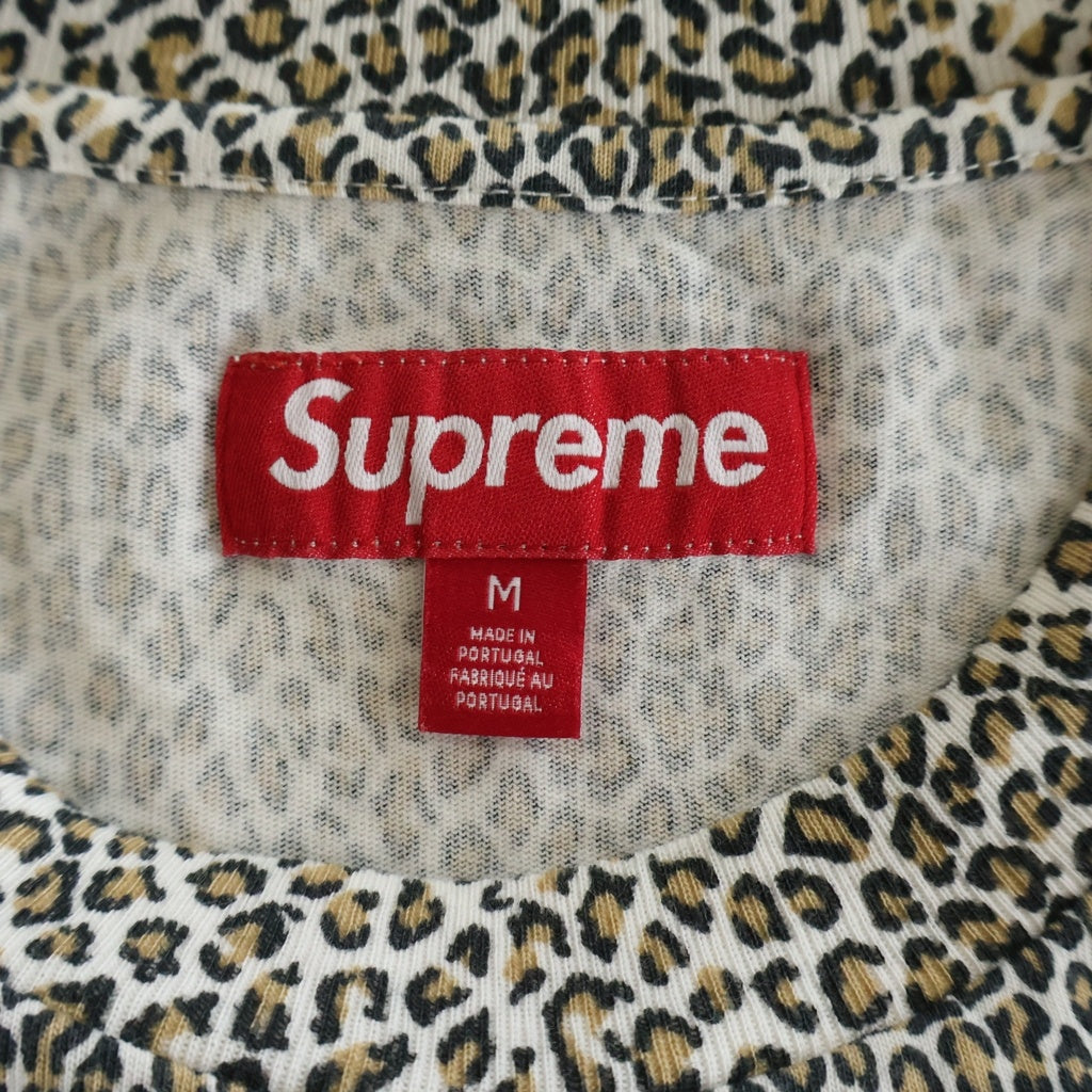 SUPREME(シュプリーム) 25AW Small Box Tee Leopard スモールボックスロゴ レオパード柄 クルーネック 半袖Tシャツ カットソー ホワイト/ブラウン