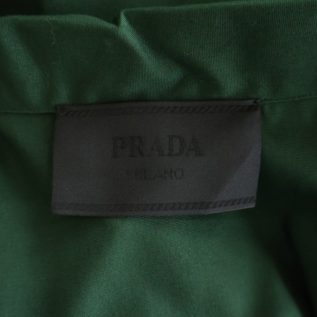 PRADA(プラダ) 24SS レタリングロゴ 半袖ジップアップシャツ グリーン SC781