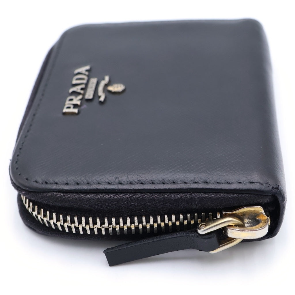 PRADA(プラダ) ロゴプレート ラウンドジップ レザー コインケース ブラック 1MM268 レディース