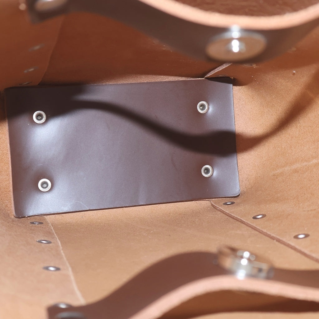 Hender Scheme(エンダースキーマ) ASSEMBLE DAIKEI HAND BAG アッセンブル ダイケイ ハンドバッグ ブラウン ro-rb-adm レディース