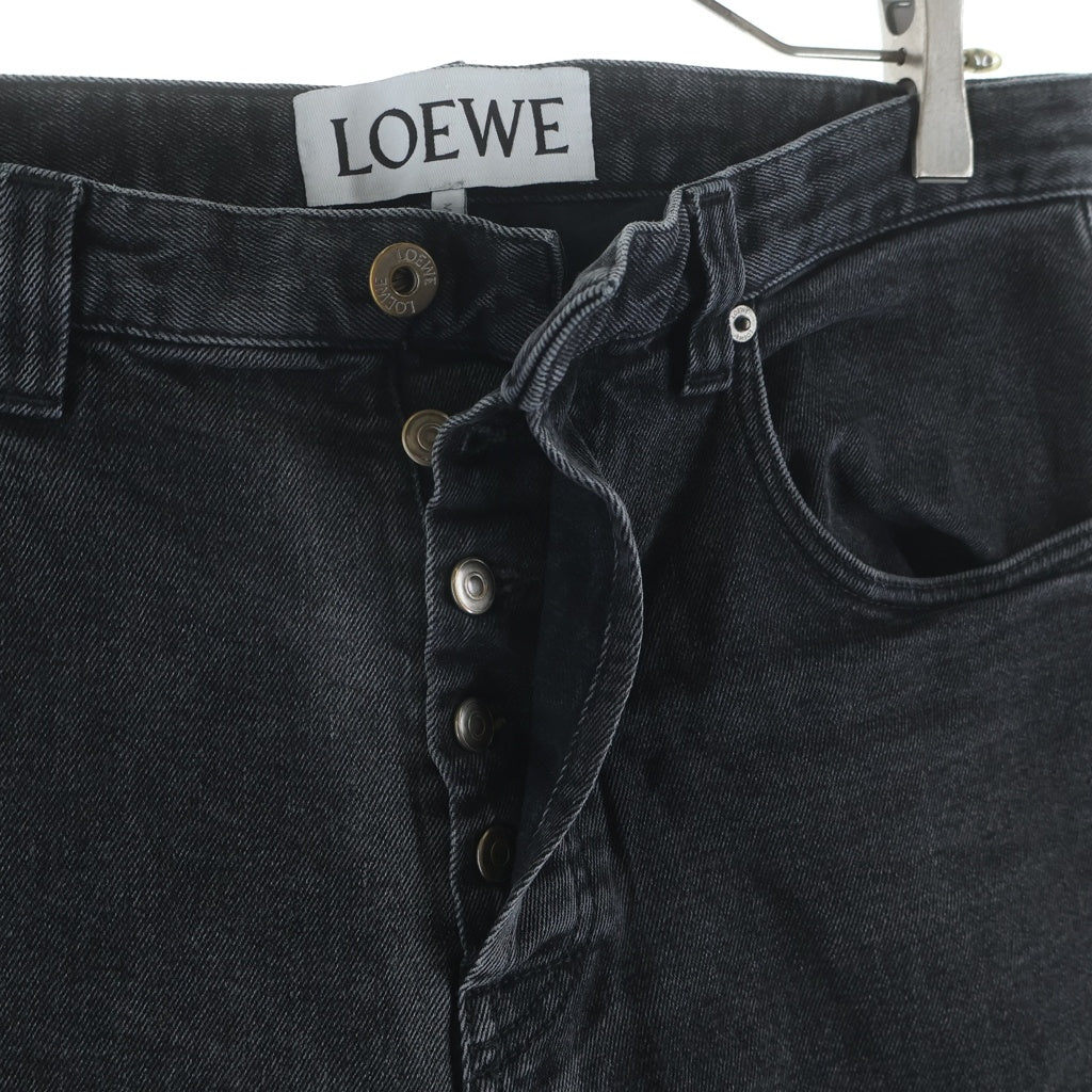 LOEWE(ロエベ) レザーパッチ ボタンフライ ストレートデニムパンツ ブラック
