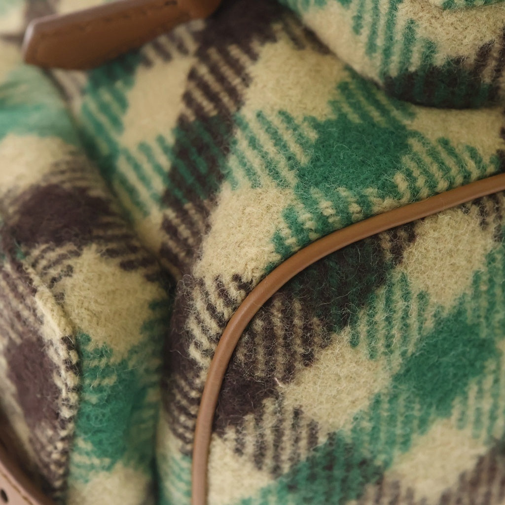 miumiu(ミュウミュウ) 25AW PLAID AND LEATHER BACKPACK タータンチェック ウールレザー バックパック リュックサック グリーン/ベージュ 5BZ042 レディース