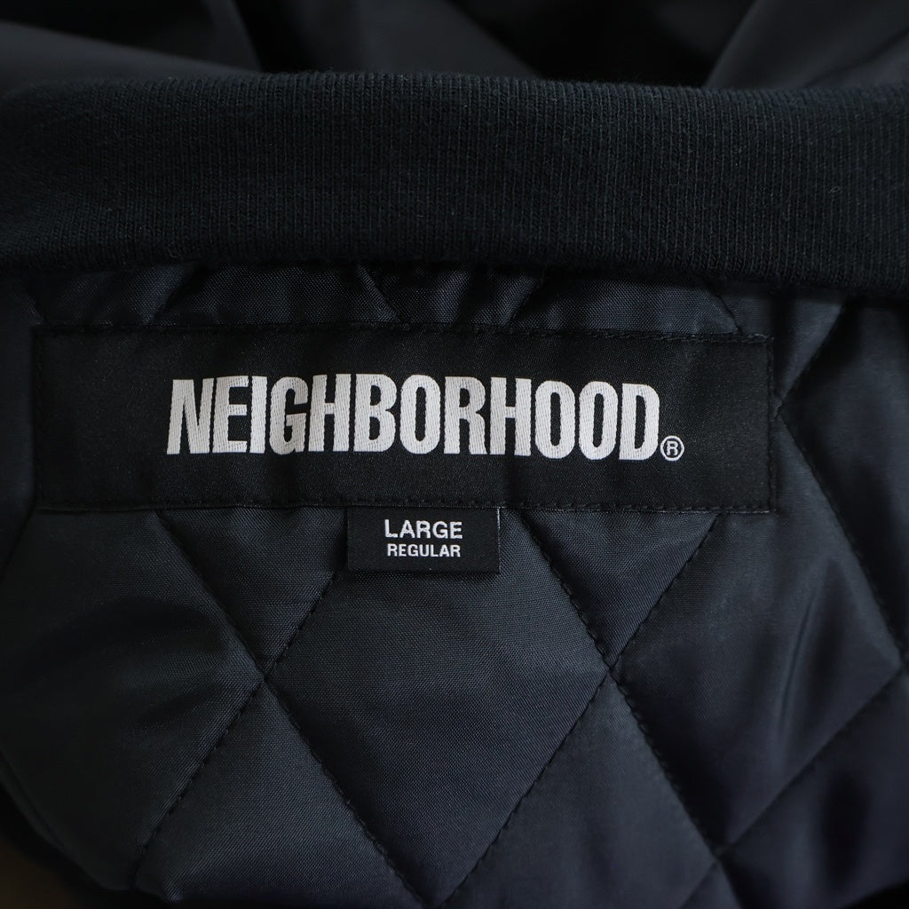 NEIGHBORHOOD(ネイバーフッド) 25AW BASEBALL JACKET フロントロゴ刺繍 ベースボールジャケット 中綿ブルゾン ブラック 252TSNH-JKM04