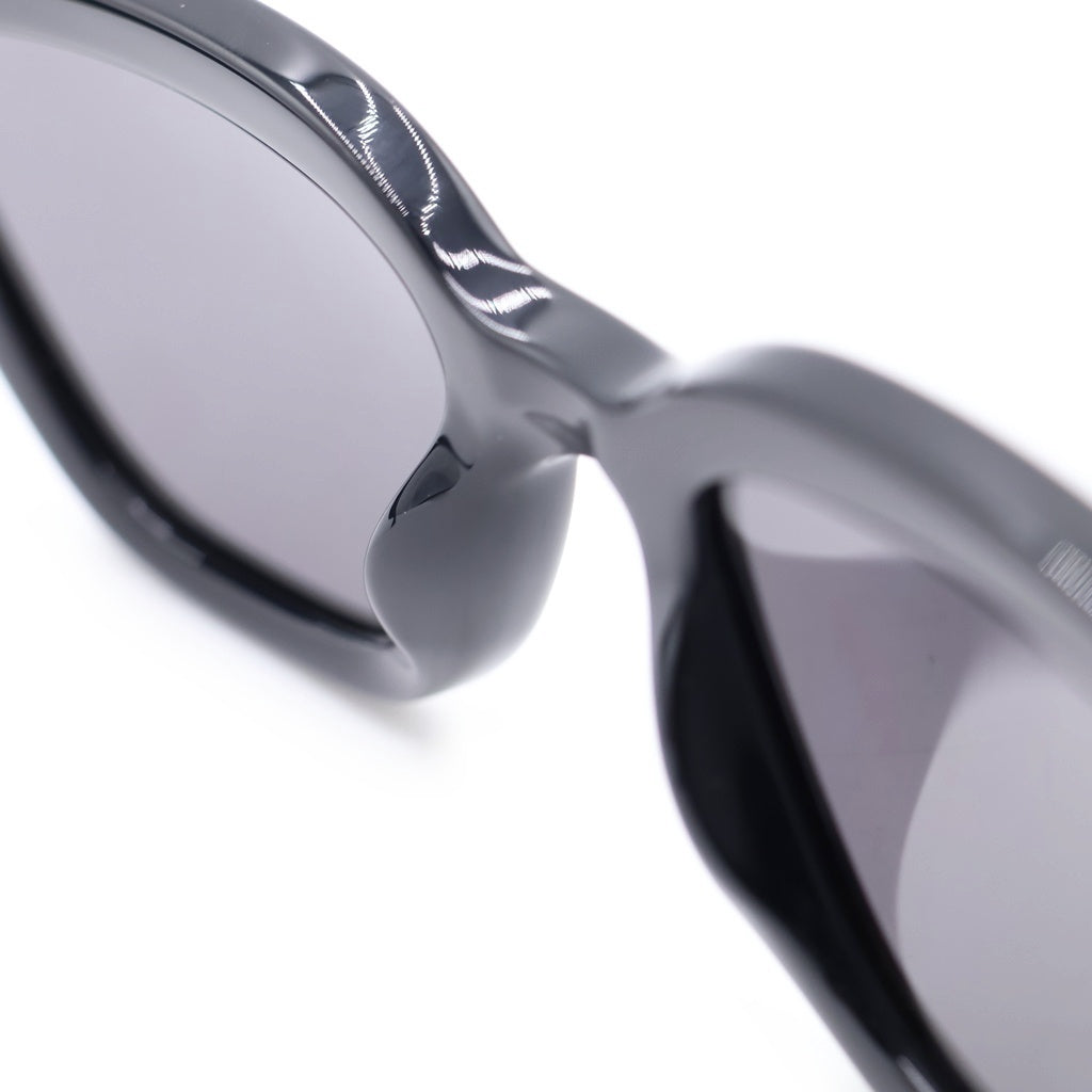 GUCCI(グッチ) GG1578S キャットアイフレーム インターロッキングGテンプル カラーレンズ サングラス メガネ ブラック