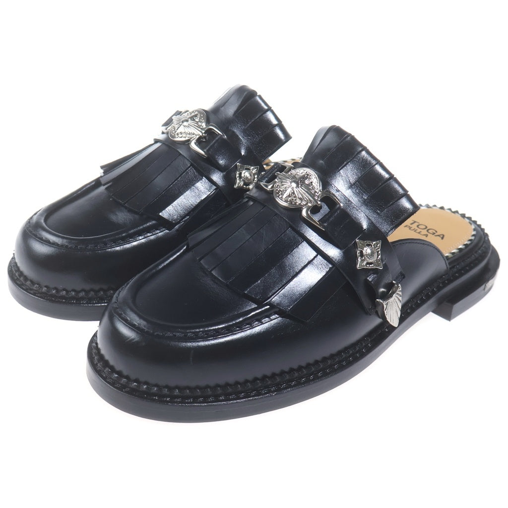 TOGA PULLA(トーガ プルラ) METAL PARTS MULE TASSEL LOAFER メタルパーツ ミュール タッセルローファー レディース ブラック 0222G