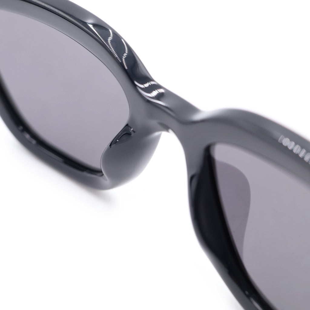GUCCI(グッチ) GG1578S キャットアイフレーム インターロッキングGテンプル カラーレンズ サングラス メガネ ブラック レディース