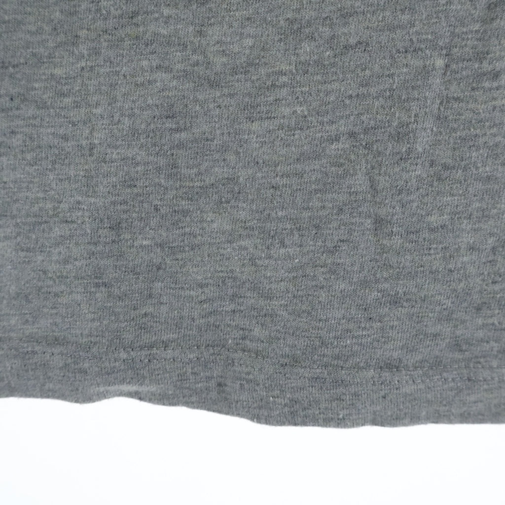 MONCLER(モンクレール) 20SS MAGLIA T-SHIRT マリア フロントプリント ロゴワッペン クルーネック半袖Tシャツ カットソー グレー F10918C71010 8390T