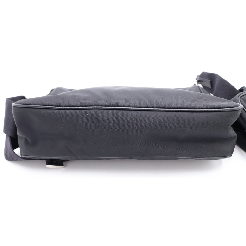 PRADA(プラダ) Re-Nylon Shoulder Bag リナイロン トライアングルロゴ ポーチ付きショルダーバッグ ブラック 2VH113