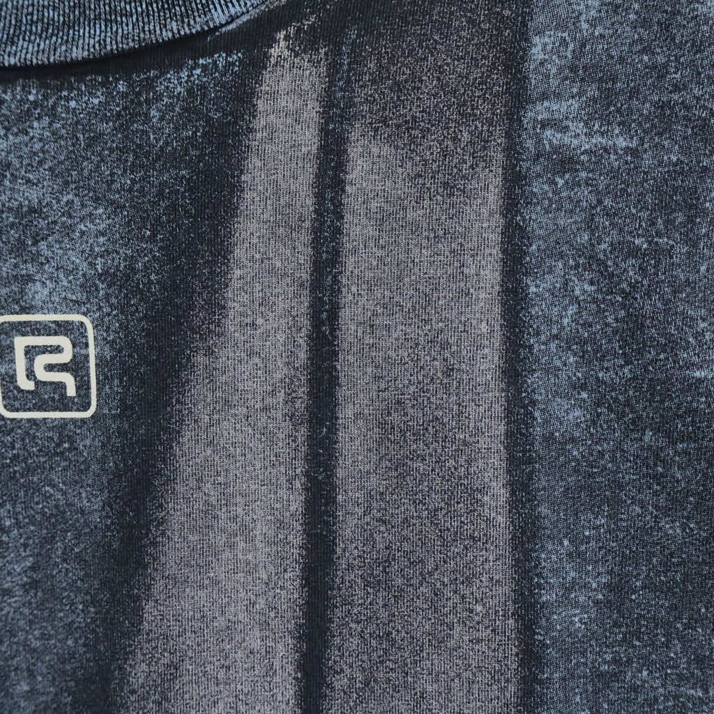 RRR123 RIVINGTON roi Rebis(リヴィントンロイレビス) ALAMOS CVA TEE グラフィックオーバープリントTシャツ 半袖クルーネックカットソー ブラック