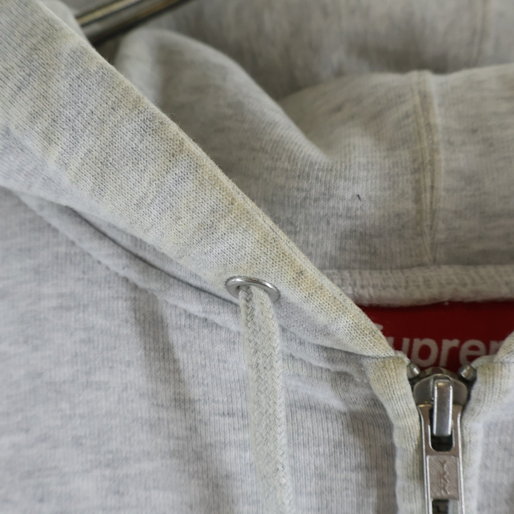SUPREME(シュプリーム) 25AW 176 Zip Up Hooded Sweatshirt ジップアップ ロゴエンブロイダリー フーデッドスウェットシャツ パーカー ホワイト