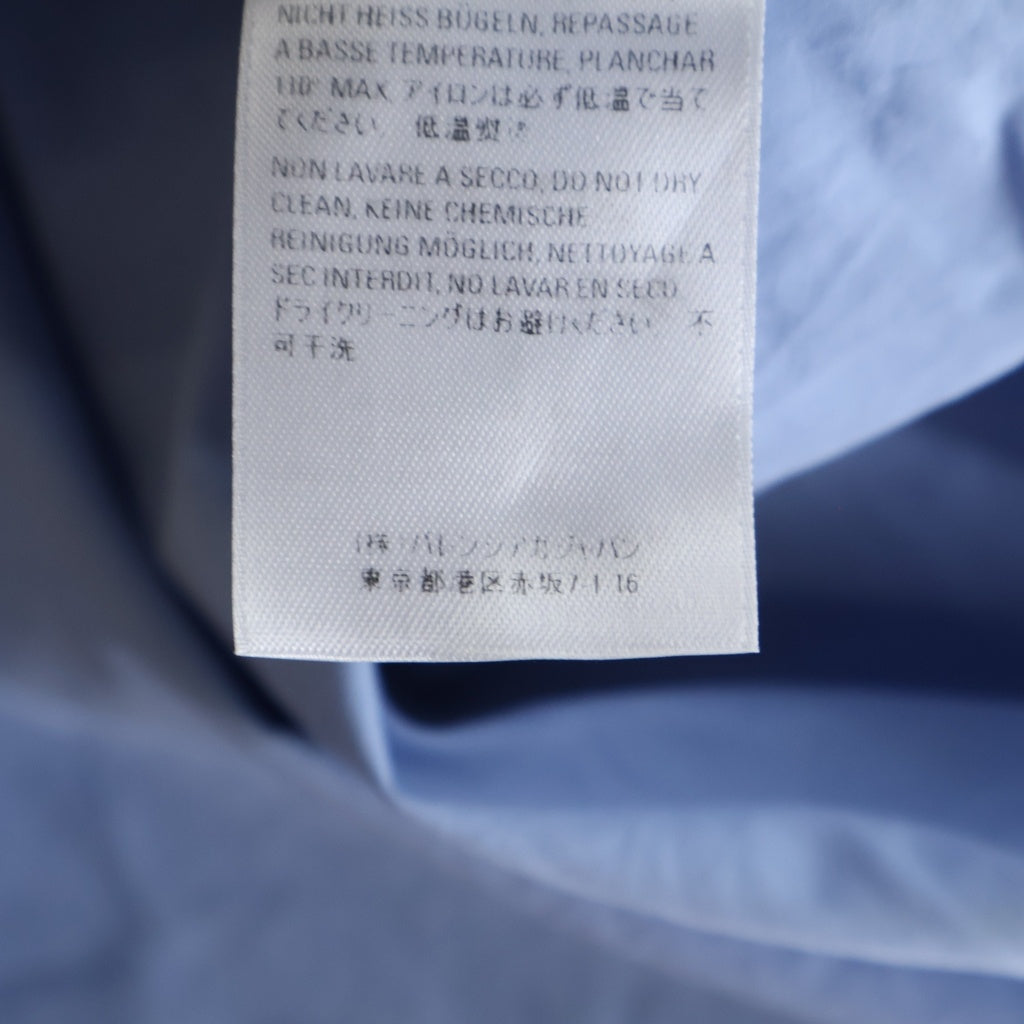 BALENCIAGA(バレンシアガ) 18AW バックロゴプリント ワンポケット ボタンダウン長袖シャツ ブルー 556878 TYB18
