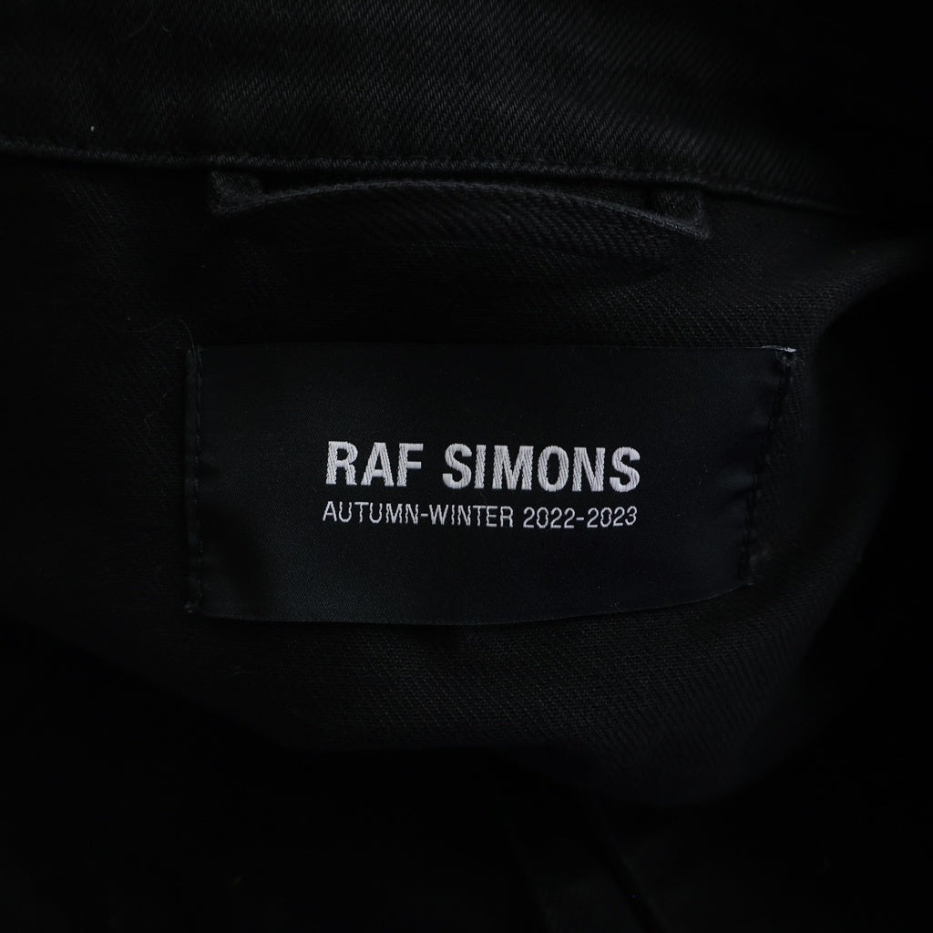 RAF SIMONS(ラフシモンズ) 22AW DENIM JACKET WITH LEATHER PATCH レザーパッチ バックグラフィックプリント デニムジャケット ブラック 222-723