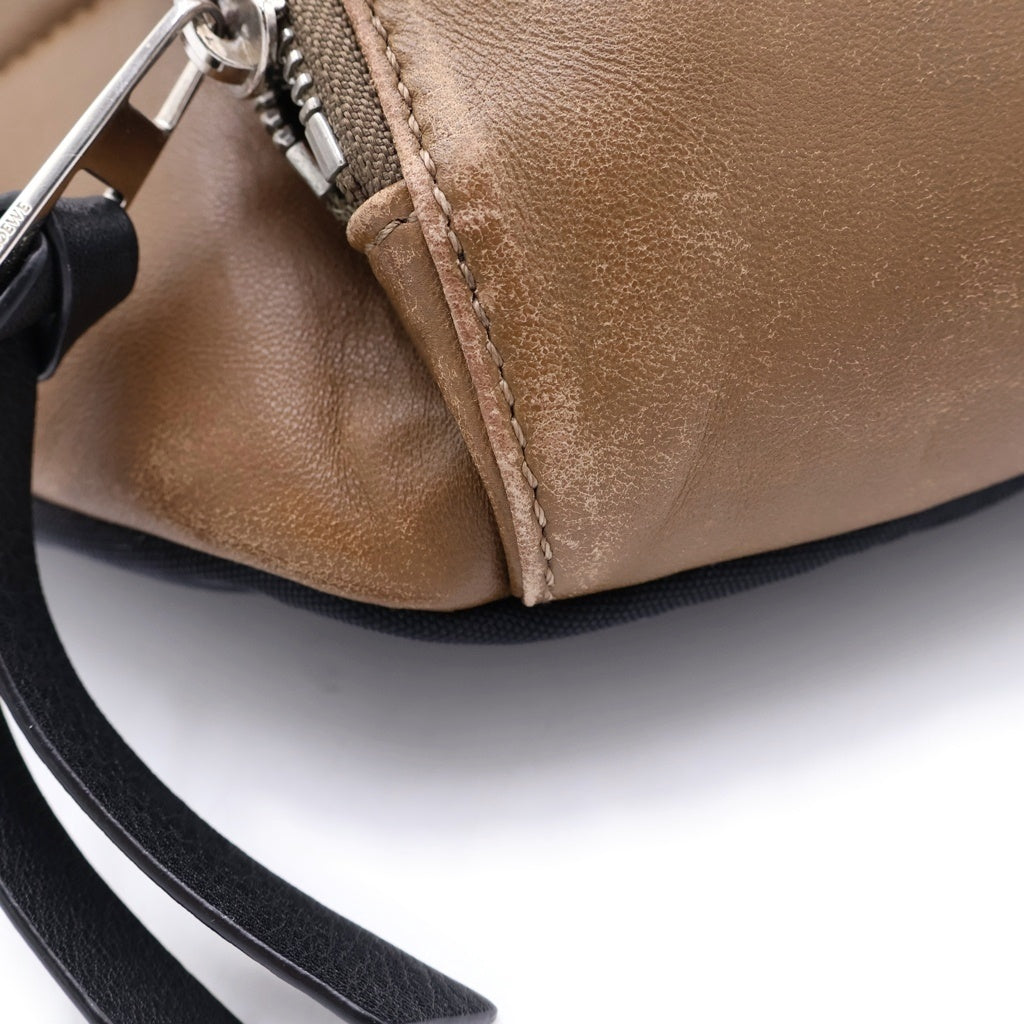 LOEWE(ロエベ) PUFFY BUMBAG アナグラム パフィー バム レザー ボディバッグ ブラウン