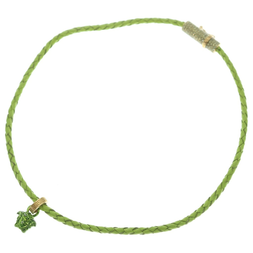 VERSACE(ヴェルサーチ) LEATHER CRYSTAL MEDUSA PENDANT NECKLESS レザー編み込み クリスタル メデューサ ロゴペンダント ネックレス イエロー 1GF1V