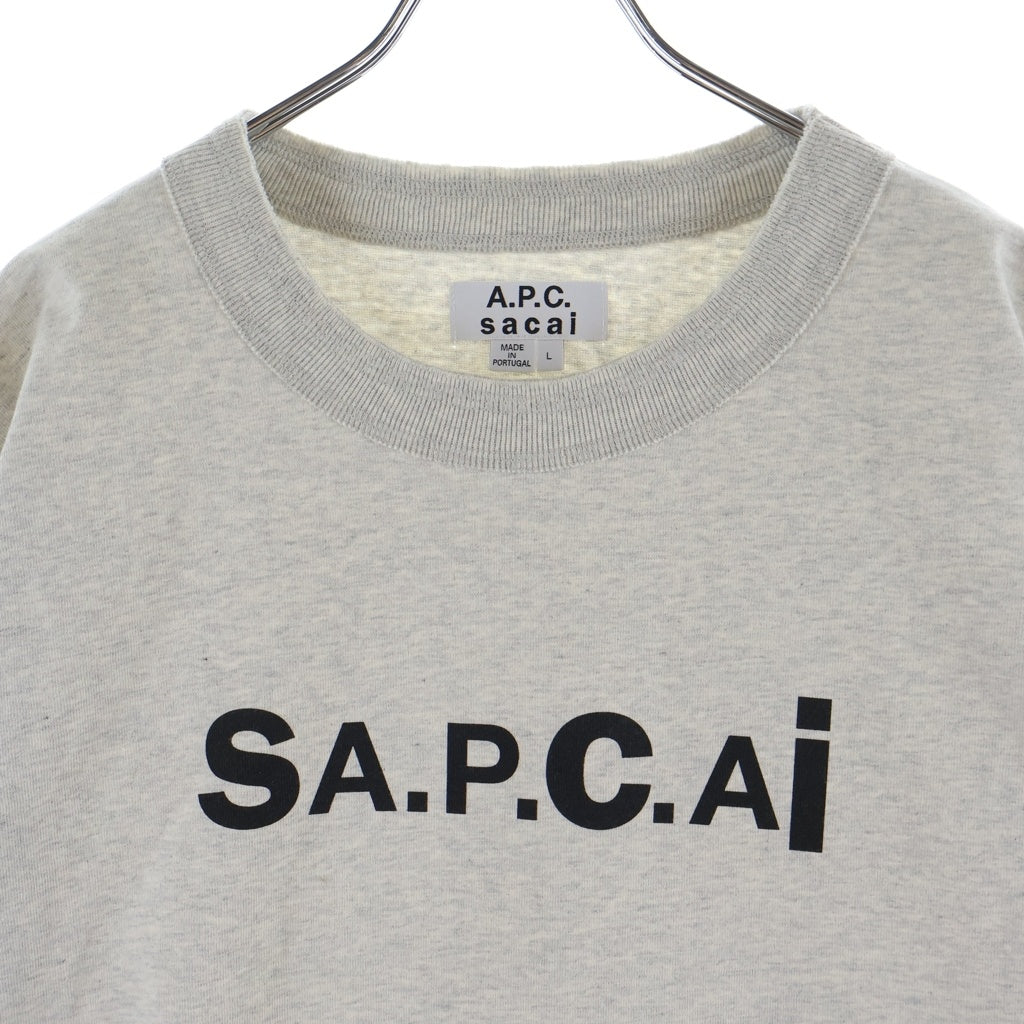 A.P.C(アーペーセー) 21SS ×Sacai サカイ 裾ジッパー フロントロゴプリントTシャツ 半袖クルーネックカットソー グレー 24213-1-94291
