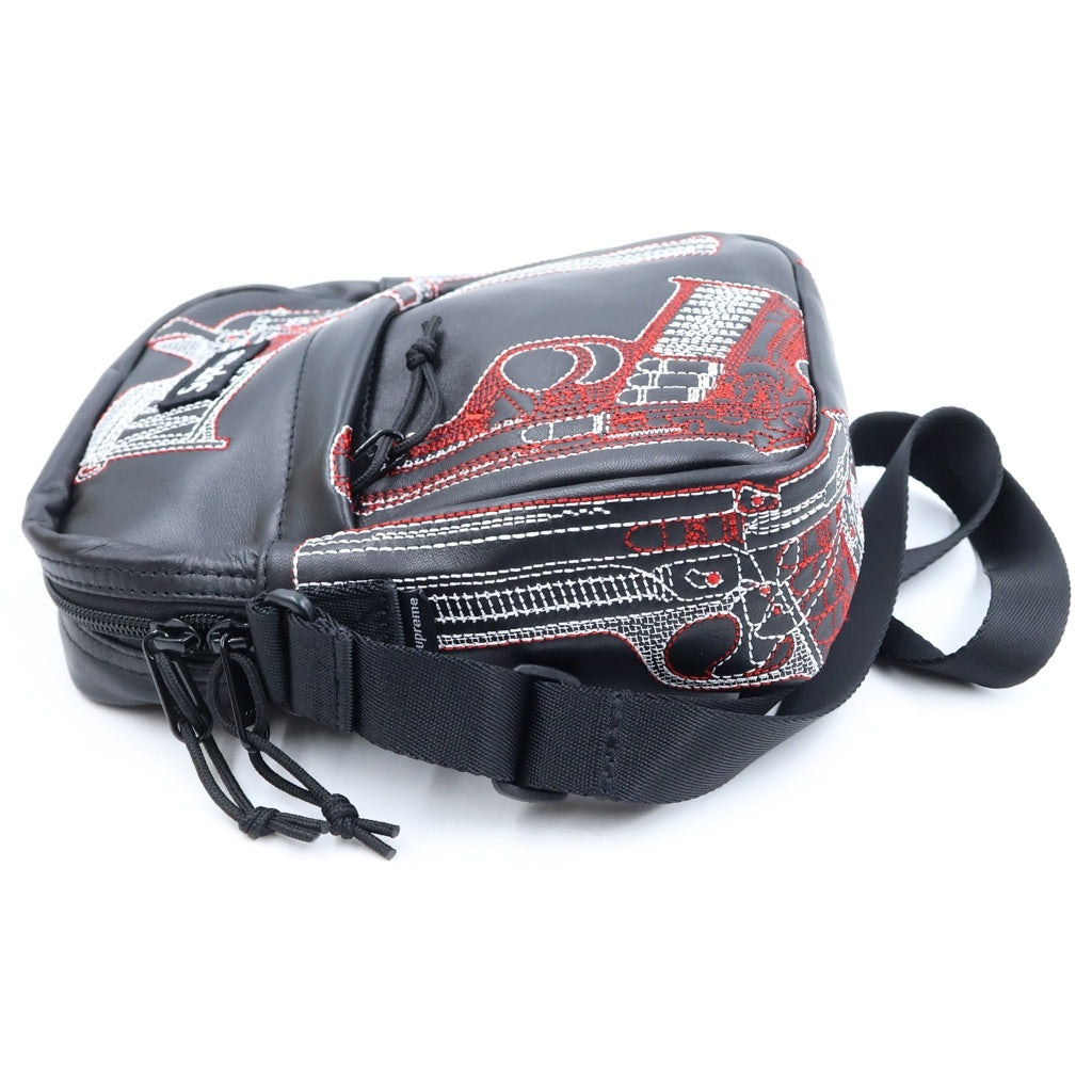 SUPREME(シュプリーム) 26SS Guns Embroidered Leather Shoulder Bag ガンズエンブロイダリー レザー ショルダーバッグ ブラック