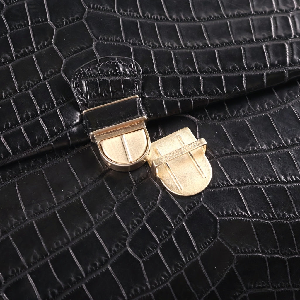 GIORGIO ARMANI(ジョルジオアルマーニ) クロコ レザークラッチバッグ ハンドバッグ ブラック レディース