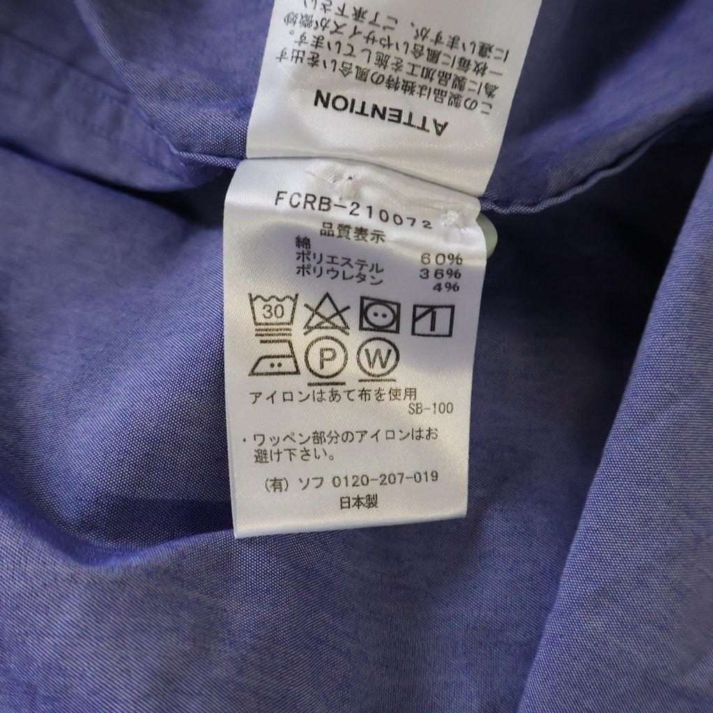 F.C.R.B.(エフシーアールビー) 21SS COOLMAX EMBLEM B.D SHIRT クールマックス 胸ロゴエンブロイダリー 長袖ボタンダウンシャツ ブルー FCRB-210072