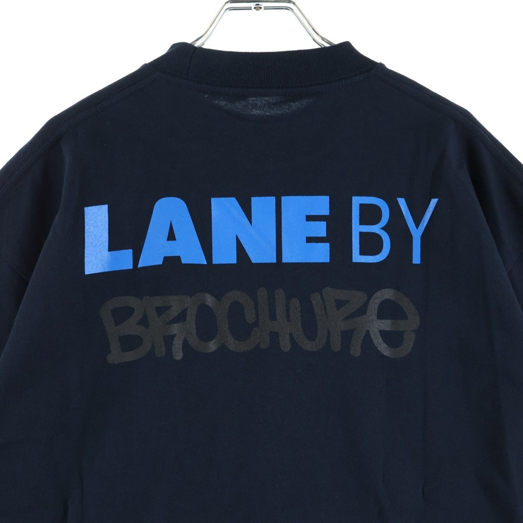 LANE BY BROCHURE(レーンバイブローシュアー) LANE BY 831 TEE ロゴプリントTシャツ ブラック