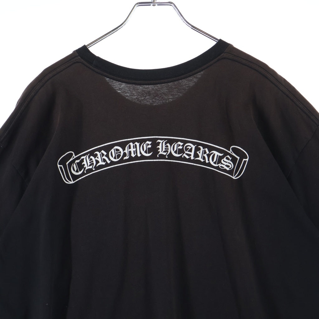 CHROME HEARTS(クロムハーツ) BACK SCROLL LABEL S/S TEE バックスクロールラベル ロゴプリント ポケット クルーネック 半袖Tシャツ カットソー ブラック