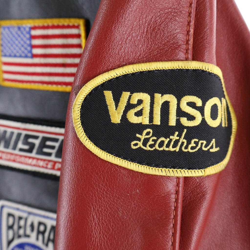 VANSON(バンソン) TJP ワッペン装飾 レザーレーシングジャケット スタジャン ジップアップブルゾン ブラック/レッド