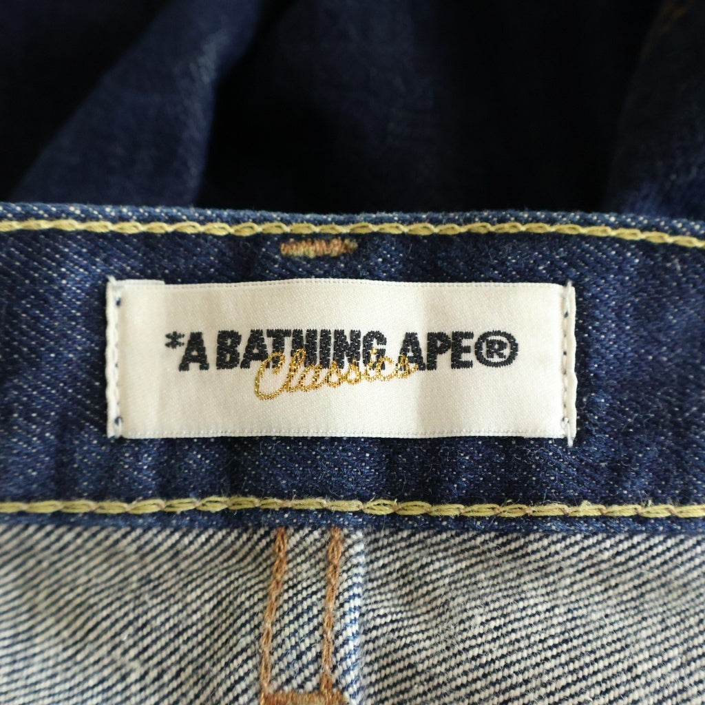 A BATHING APE(アベイシングエイプ) ロゴチェーンステッチ ストレートデニムパンツ ジップフライジーンズ インディゴ