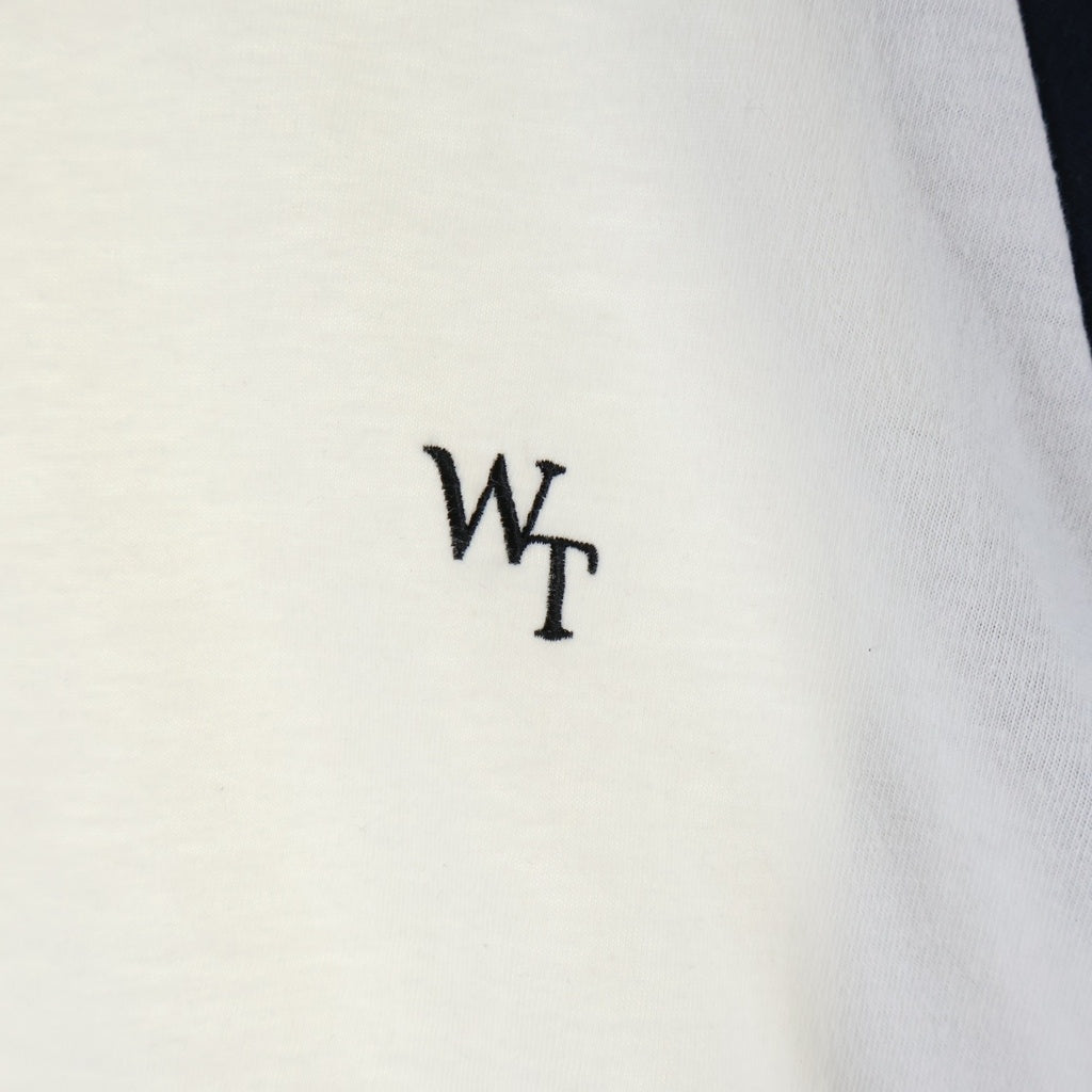 WTAPS(ダブルタップス) 23SS IAN LS / CTPL. LEAGUE ロゴエンブロイダリー クルーネック ラグランロングスリーブ Tシャツ カットソー ホワイト/ネイビー 231ATDT-CSM19