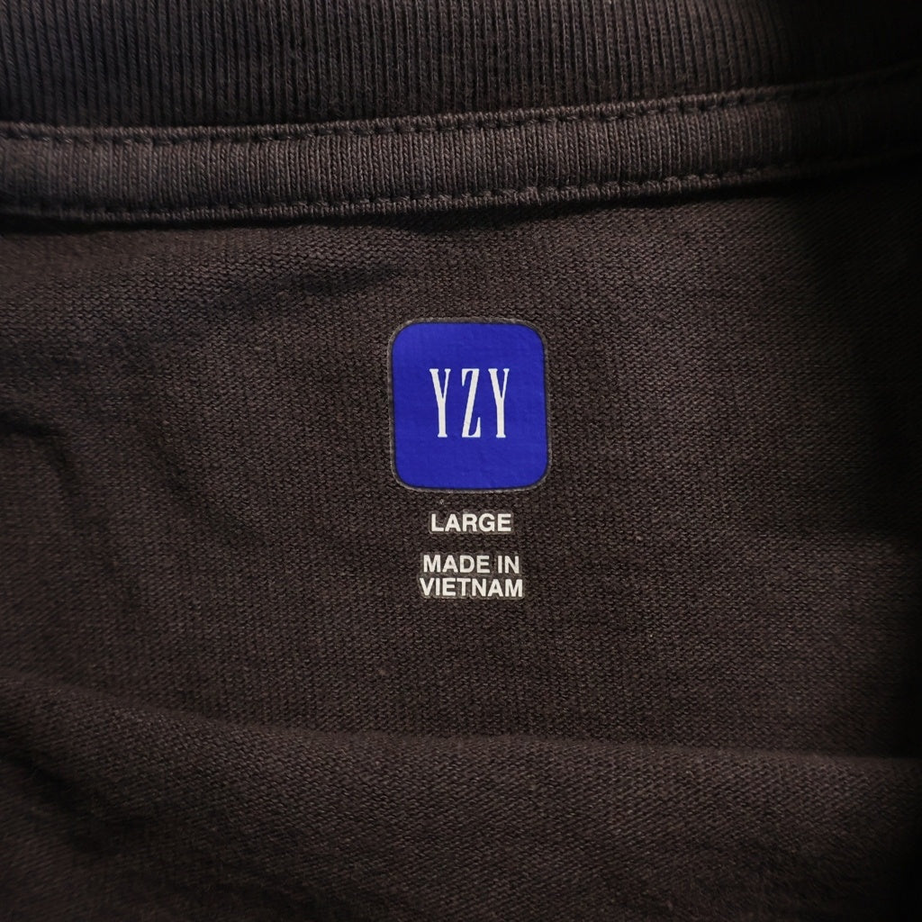 Yeezy Gap Engineered by Balenciaga(イージー ギャップ エンジニアードバイ バレンシアガ) Dove Long-Sleeve Tee ドーヴ ロゴプリント モックネック長袖Tシャツ カットソー チャコール 471305-01-1