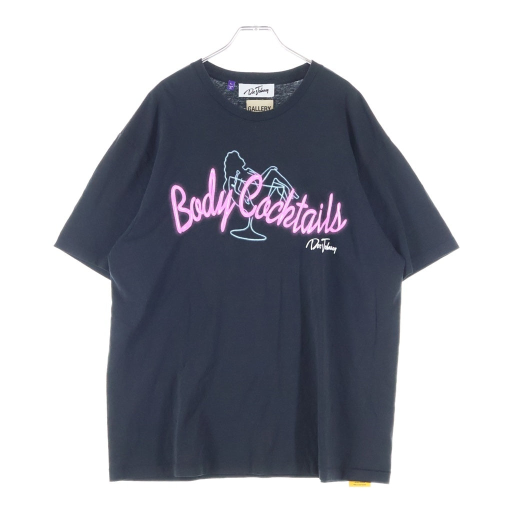 GALLERY DEPT.(ギャラリーデプト) 23SS ×DOC JOOHNSON BODY COCKTAILS TEE ドック ジョンソン ボディ コックテルズ プリント クルーネック 半袖Tシャツ カットソー ブラック BDC-1000BLACK